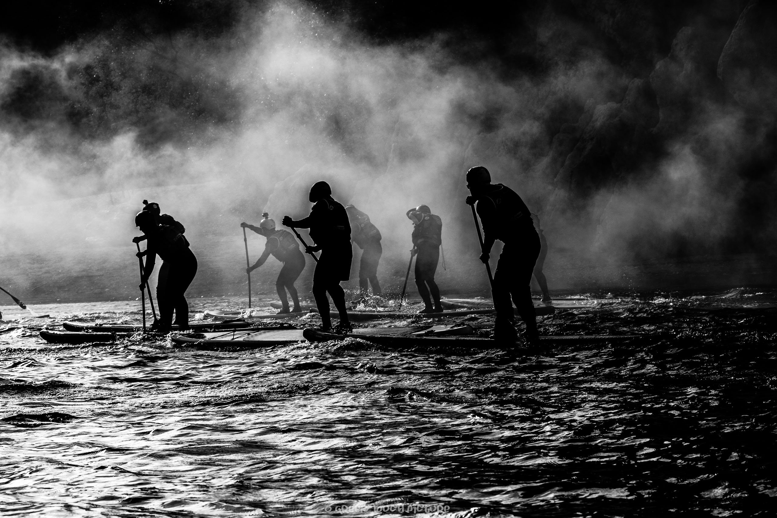 SUP, Stand Up Paddle, River, Race, Ardèche, Vallon Pont D'Arc, Marathon, B&W ©Green Touch Picutre / Theodore Heitz